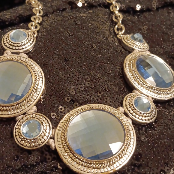 Statement Necklace - Picture 1 of 5